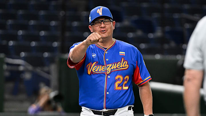 López viene de dirigir a Venezuela en el pasado Premier12