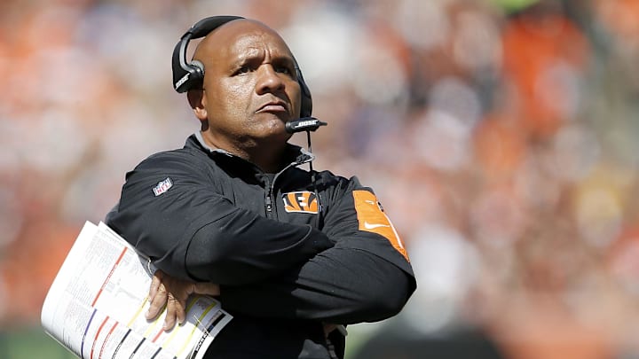 Cincinnati Bengals offensive coordinator Hue Jackson paces the sidelines in the second quarter during the NFL game between the San Diego Chargers and the Cincinnati Bengals, Sunday, Sept. 20, 2015, at Paul Brown Stadium, in Cincinnati, Ohio.
092015 Bengals Chargers
Syndication Cincinnati Cincinnati Bengals offensive coordinator Hue Jackson paces the sidelines in the second quarter during the NFL game between the San Diego Chargers and the Cincinnati Bengals, Sunday, Sept. 20, 2015, at Paul Brown Stadium, in Cincinnati, Ohio.
092015 Bengals Chargers
Syndication Cincinnati