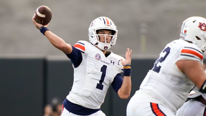 Auburn Tigers quarterback Payton Thorne Auburn Tigers quarterback Payton Thorne