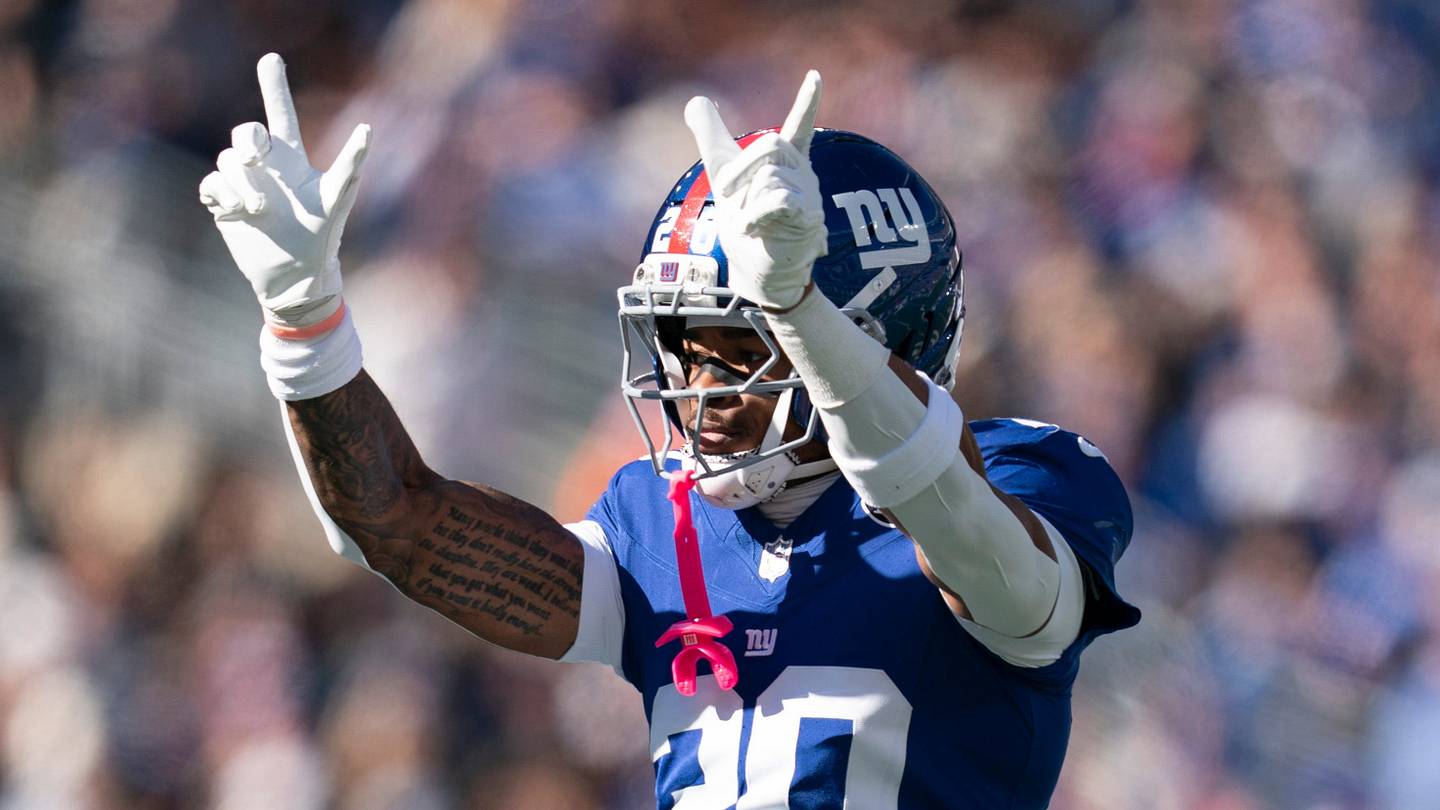 Giants Week 6 Injury Round Up: Newsome, Thomas and Mooney Exit Team's 34-27 Loss to Saints Early