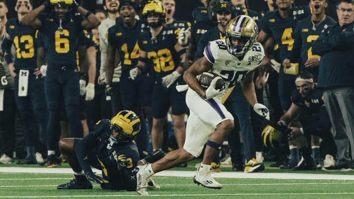 Tybo Rogers has changed UW jersey numbers from 20 to 4. Tybo Rogers has changed UW jersey numbers from 20 to 4.