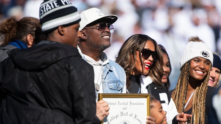 Penn State legendary linebacker LaVar Arrington is honored on the field ahead of his December induction to the College Football Hall of Fame at Beaver Stadium on Saturday, Oct. 29, 2022, in State College.

Hes Dr 102922 Psuosu