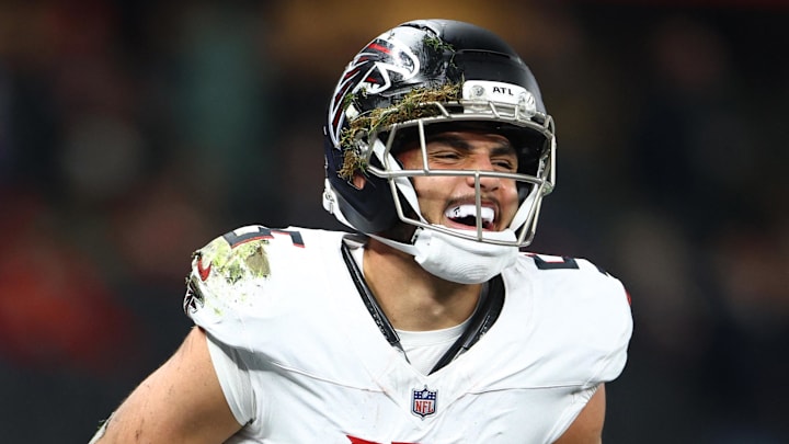 Falcons Get Concerning News for Two Key Starters