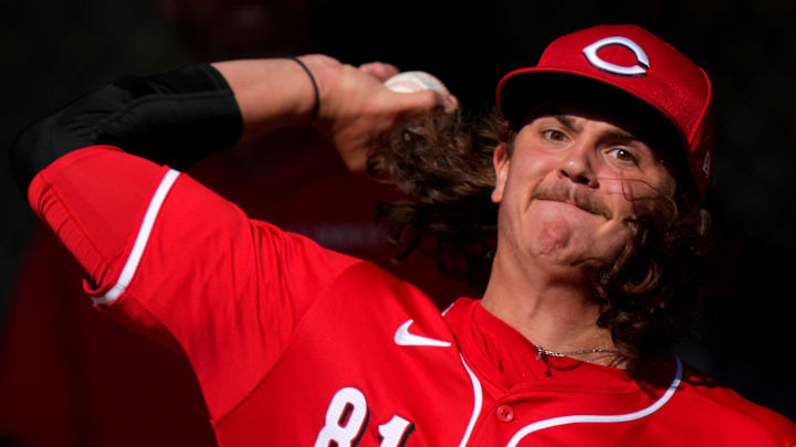Cincinnati Reds non-roster invitee pitcher Rhett Lowder (81) throws a pitch