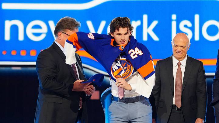 Jun 28, 2024; Las Vegas, Nevada, USA; Cole Eiserman is selected by the New York Islanders with the 20th overall pick in the first round of the 2024 NHL Draft at The Sphere. Mandatory Credit: Stephen R. Sylvanie-USA TODAY Sports Jun 28, 2024; Las Vegas, Nevada, USA; Cole Eiserman is selected by the New York Islanders with the 20th overall pick in the first round of the 2024 NHL Draft at The Sphere. Mandatory Credit: Stephen R. Sylvanie-USA TODAY Sports