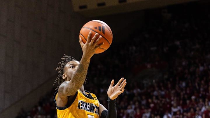 Kennesaw State Owls guard Simeon Cottle (5) 