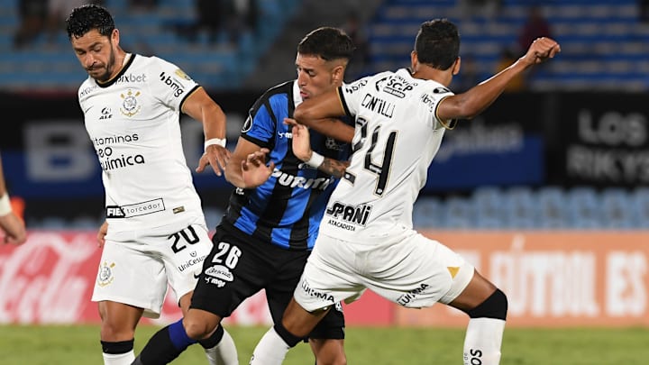 Giuliano deve ser titular do Corinthians