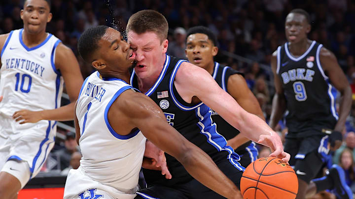 Kentucky v Duke