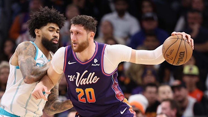 Charlotte Hornets v Phoenix Suns