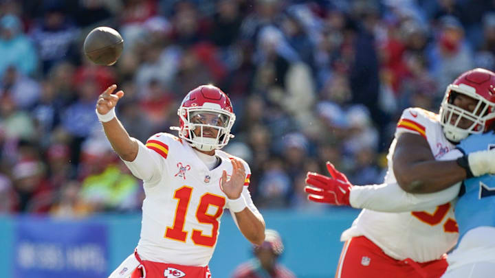 Kansas City Chiefs quarterback Chris Oladokun (19) passes during the second quarter against the Tennessee Titans at Nissan Stadium in Nashville, Tenn., Sunday, Dec. 21, 2025.
