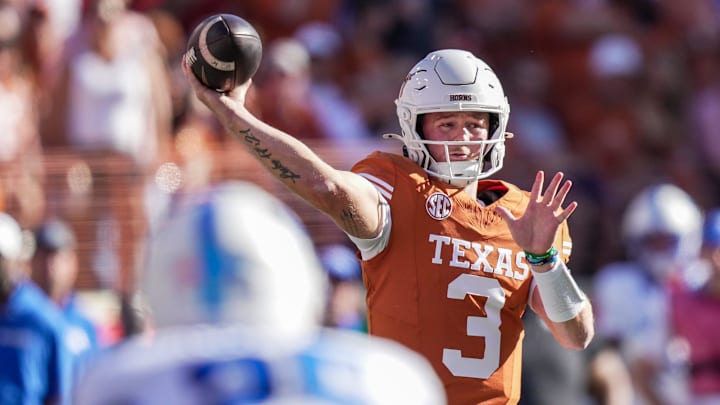 Texas Longhorns quarterback Quinn Ewers (3) passes the ball against Kentucky Wildcats in the first quarter during the first half of an NCAA college football game at Darrell K Royal Texas Memorial Stadium, Austin, Texas, Saturday, Nov 24, 2024.