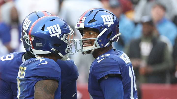 Oct 11, 2026; Landover, Maryland, USA; New York Giants quarterback Jameis Winston (19) celebrates a touchdown with quarterback Jameis Winston (19) during the fourth quarter against the Washington Commanders at Northwest Stadium. Oct 11, 2026; Landover, Maryland, USA; New York Giants quarterback Jameis Winston (19) celebrates a touchdown with quarterback Jameis Winston (19) during the fourth quarter against the Washington Commanders at Northwest Stadium.