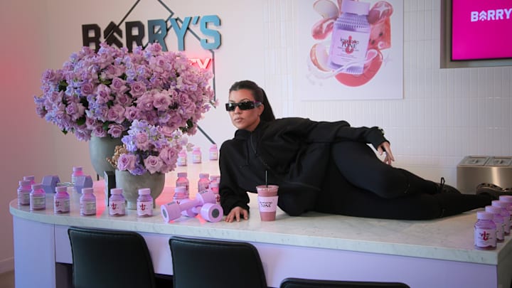 KOURTNEY KARDASHIAN BARKER KOURTNEY KARDASHIAN BARKER