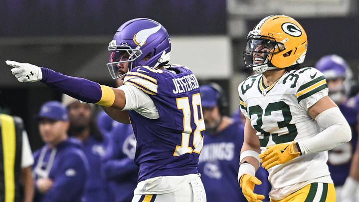 Jan 4, 2026; Minneapolis, Minnesota, USA; Minnesota Vikings wide receiver Justin Jefferson (18) celebrates after a play in front of Green Bay Packers safety Evan Williams (33) during the second quarter at U.S. Bank Stadium. Jan 4, 2026; Minneapolis, Minnesota, USA; Minnesota Vikings wide receiver Justin Jefferson (18) celebrates after a play in front of Green Bay Packers safety Evan Williams (33) during the second quarter at U.S. Bank Stadium.