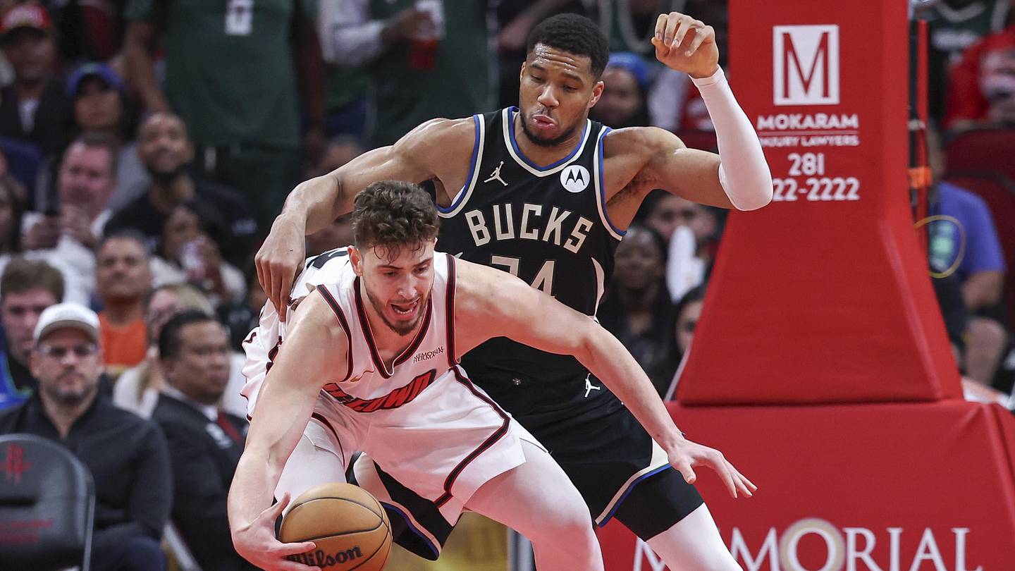 NBA Mock Trade: Rockets Sacrifice Young Core for Giannis Antetokounmpo