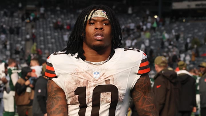 Nov 9, 2025; East Rutherford, New Jersey, USA; Cleveland Browns running back Quinshon Judkins (10) on the field after the game against the New York Jets at MetLife Stadium. Mandatory Credit: Vincent Carchietta-Imagn Images Nov 9, 2025; East Rutherford, New Jersey, USA; Cleveland Browns running back Quinshon Judkins (10) on the field after the game against the New York Jets at MetLife Stadium. Mandatory Credit: Vincent Carchietta-Imagn Images