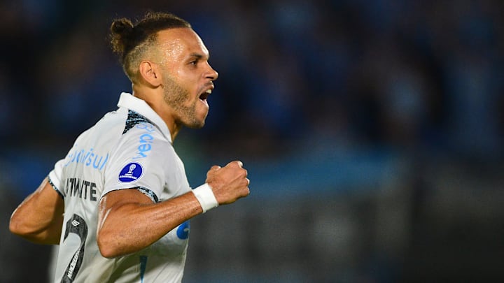 Grêmio tem vaga garantida no playoff, mas ainda sonha com ida direta às oitavas de final Grêmio tem vaga garantida no playoff, mas ainda sonha com ida direta às oitavas de final