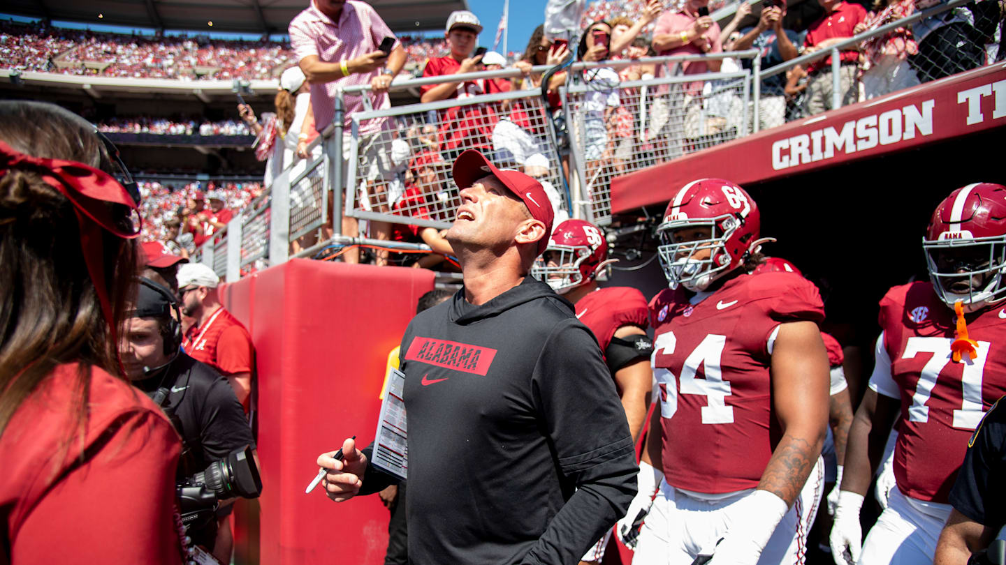 Alabama Crimson Tide News: UGA favored, DeBoer praises freshman, Proctor  talks OL