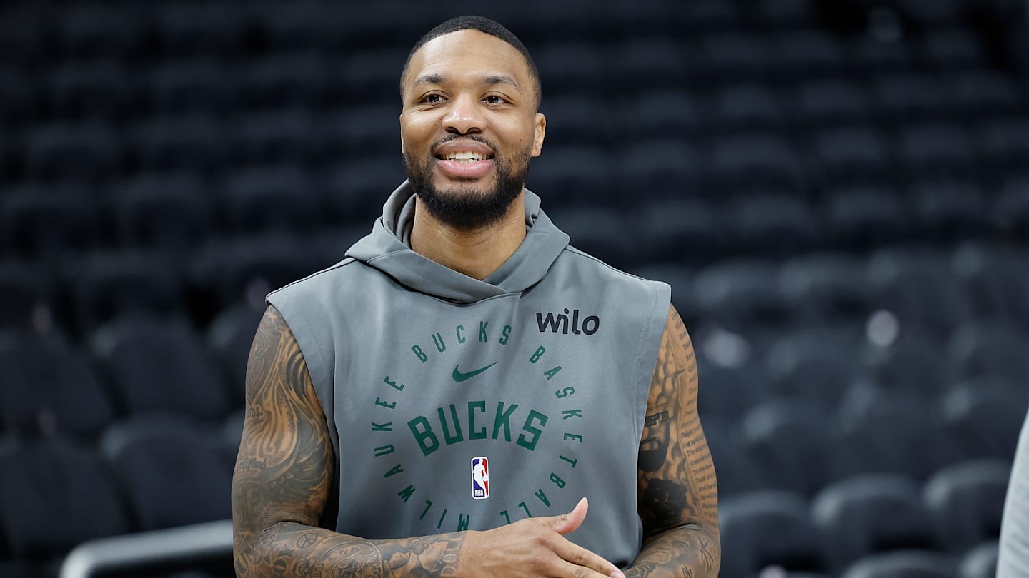 'Historic' Damian Lillard update changes Bucks' outlook for playoffs drastically