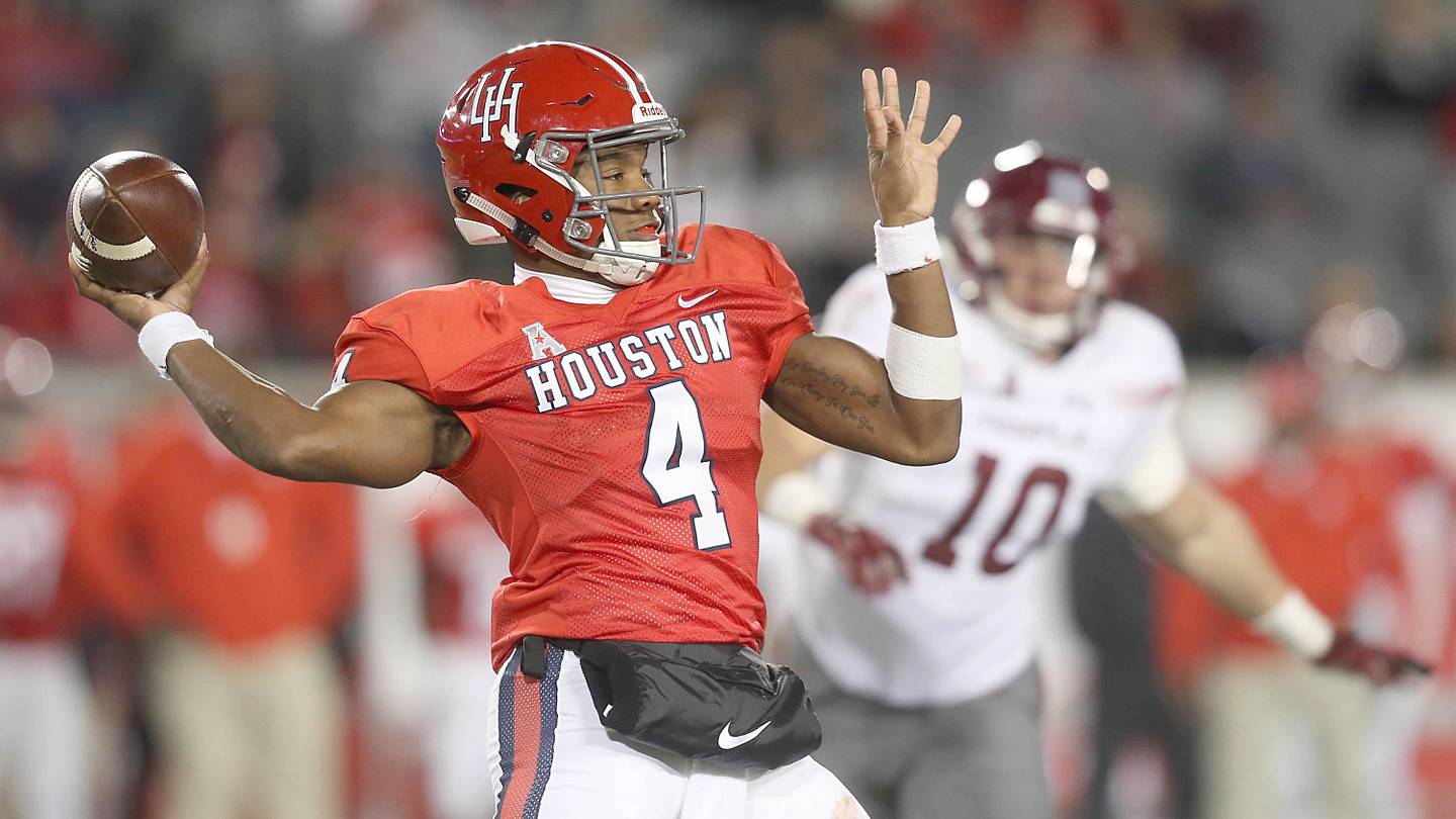 Ranking the Best Houston Cougars Uniform Combos of All-Time