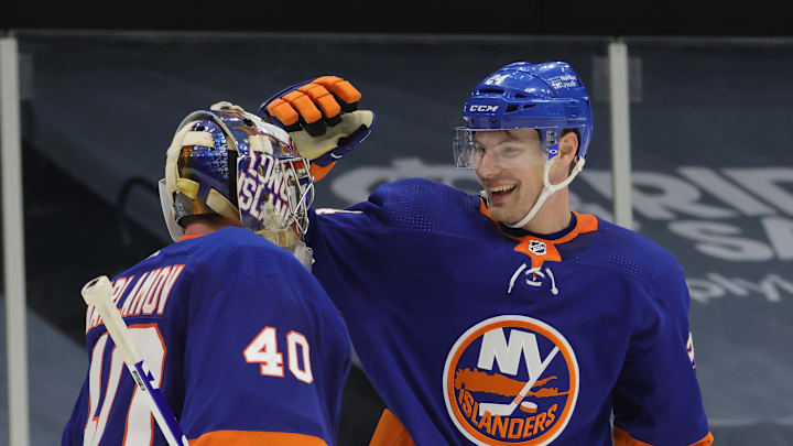 Boston Bruins v New York Islanders