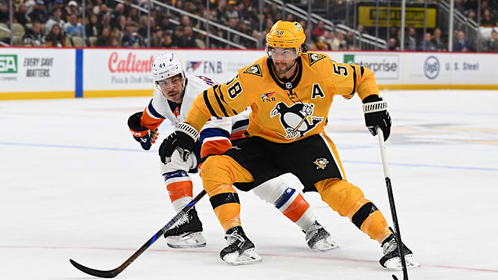 New York Islanders v Pittsburgh Penguins