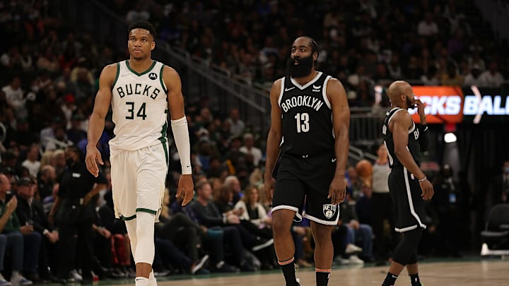 El griego Antetokounmpo fue clave en la primera victoria en la temporada de los Bucks