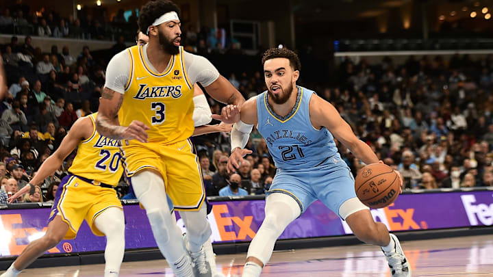 Lakers y Grizzlies chocarán este martes en Los Angeles
