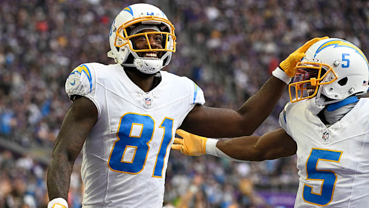 Los Angeles Chargers v Minnesota Vikings