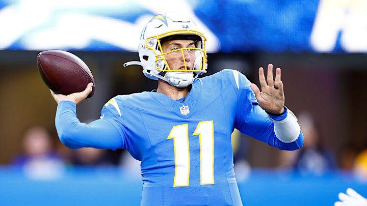 Los Angeles Rams v Los Angeles Chargers