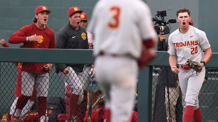 USC v UCLA