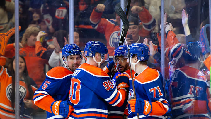 Colorado Avalanche v Edmonton Oilers