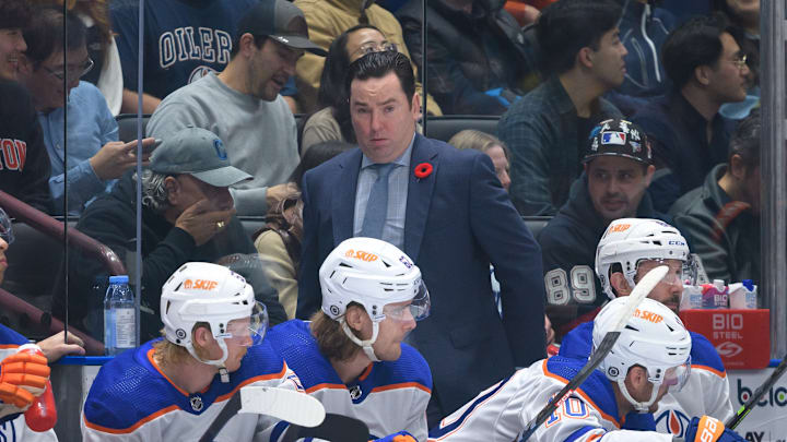 Edmonton Oilers v Vancouver Canucks
