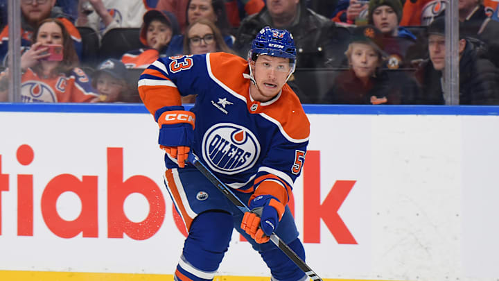 Colorado Avalanche v Edmonton Oilers
