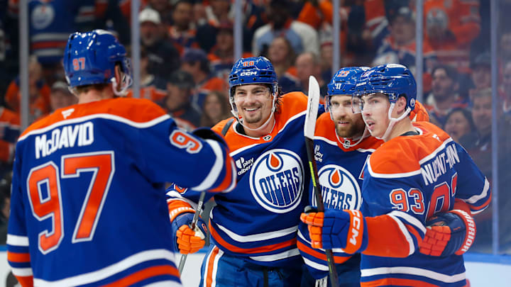 Calgary Flames v Edmonton Oilers