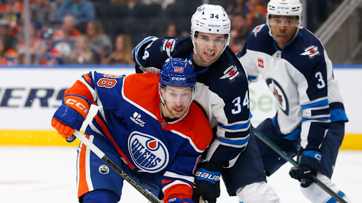 Winnipeg Jets v Edmonton Oilers Winnipeg Jets v Edmonton Oilers