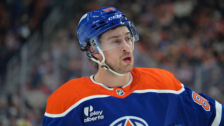 Boston Bruins v Edmonton Oilers Boston Bruins v Edmonton Oilers