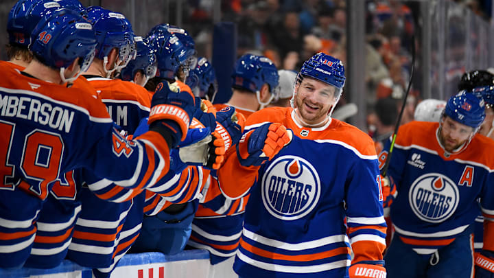 Zach Hyman celebrates with Oilers bench