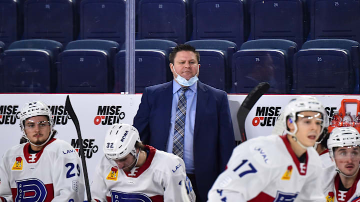 Jean-Francois Houle coaching with Laval Rocket