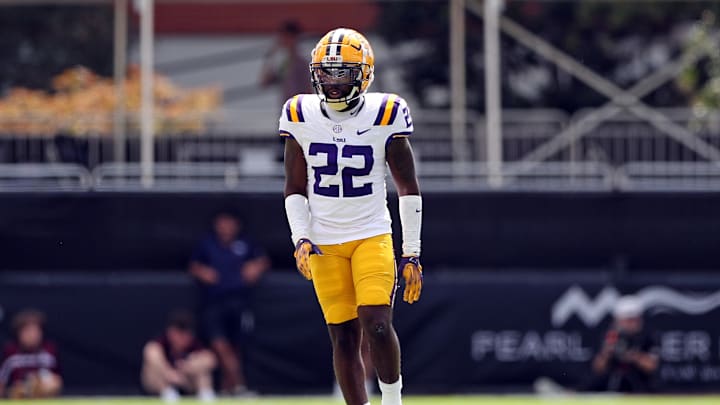 Former Syracuse football cornerback Duce Chestnut, who played this season at LSU, has entered the NCAA's transfer portal.