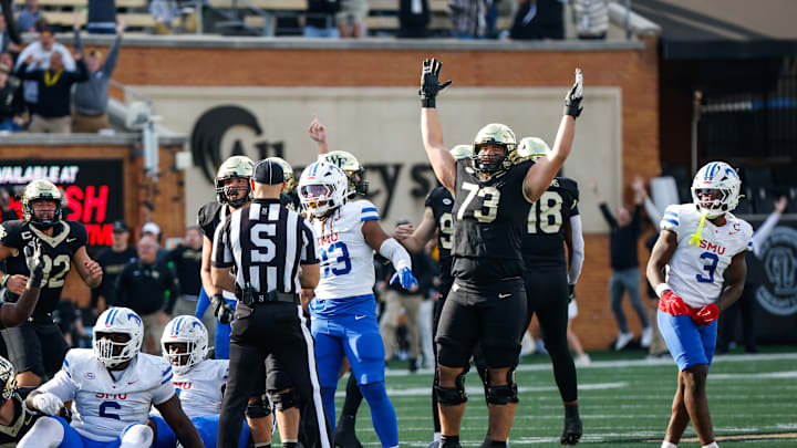 Check out where things stand in the ACC heading into Week 10 of the college football season. Syracuse football moved down. Check out where things stand in the ACC heading into Week 10 of the college football season. Syracuse football moved down.