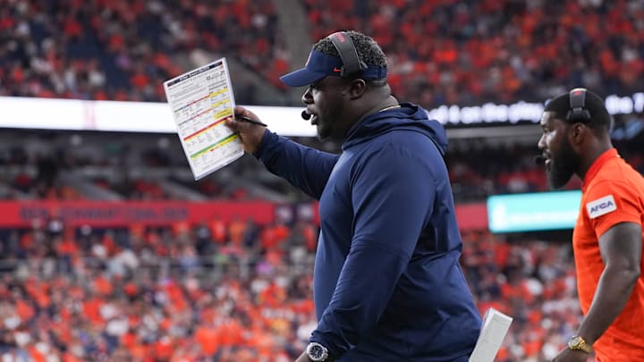 Former Syracuse football defensive coordinator Elijah Robinson is returning to Texas A&M as the team's defensive line coach.