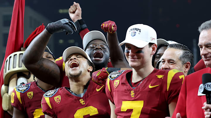 DIRECTV Holiday Bowl - Louisville v USC