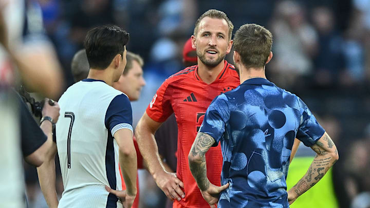 Harry Kane catches up with Heung-Min Son and James Maddison 