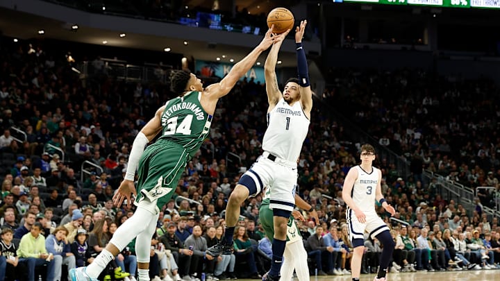Memphis Grizzlies v Milwaukee Bucks