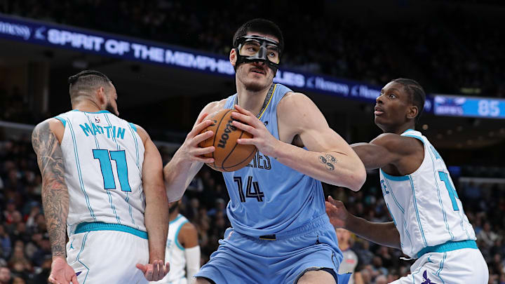 Charlotte Hornets v Memphis Grizzlies