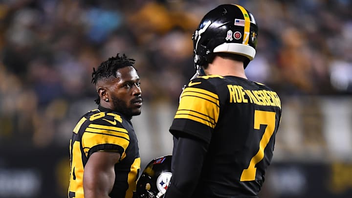 Carolina Panthers v Pittsburgh Steelers