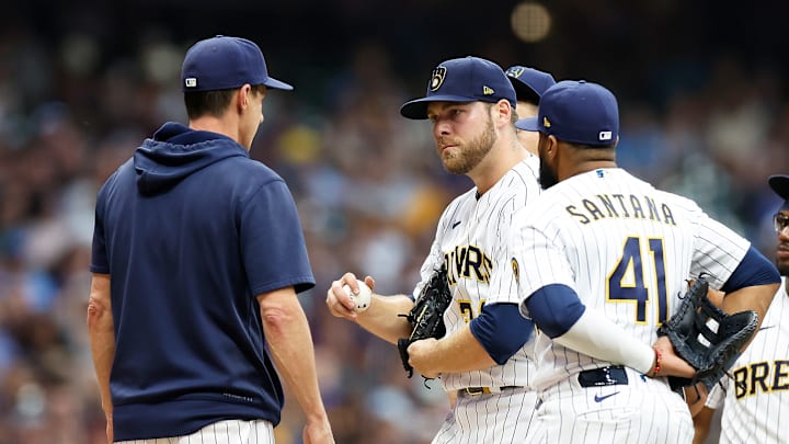 Pittsburgh Pirates v Milwaukee Brewers