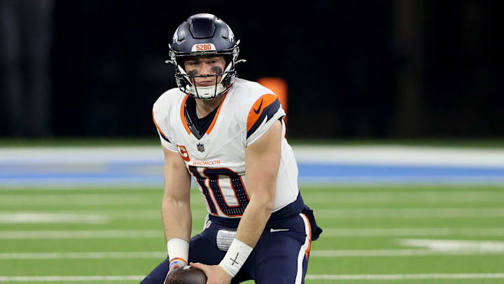 Denver Broncos v Los Angeles Chargers