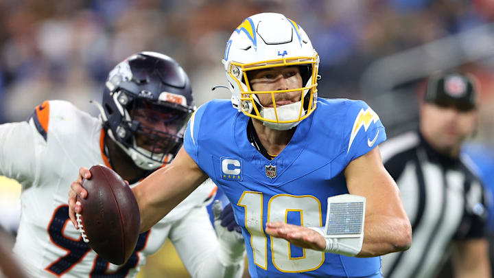 Denver Broncos v Los Angeles Chargers